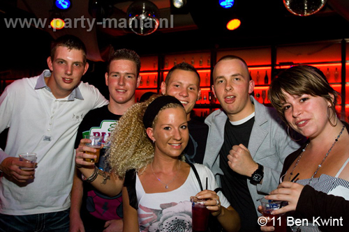 110624_096_maximaal_club_leparis_partymania_denhaag