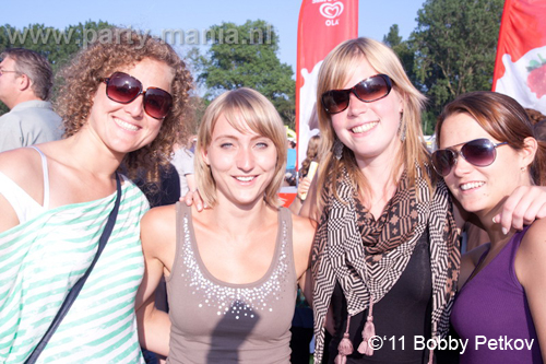 110626_134_parkpop_zuiderpark_partymania_denhaag