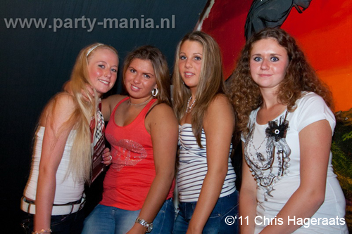 110820_109_dopenez_club_leparis_partymania_denhaag