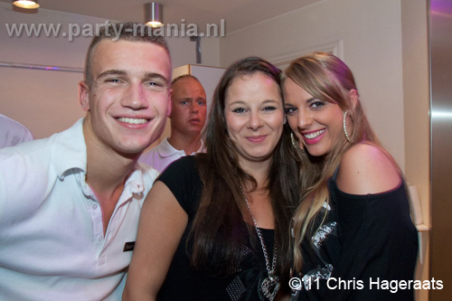 110820_122_dopenez_club_leparis_partymania_denhaag