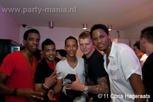 110820_123_dopenez_club_leparis_partymania_denhaag