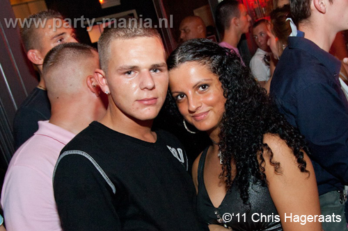 110820_131_dopenez_club_leparis_partymania_denhaag