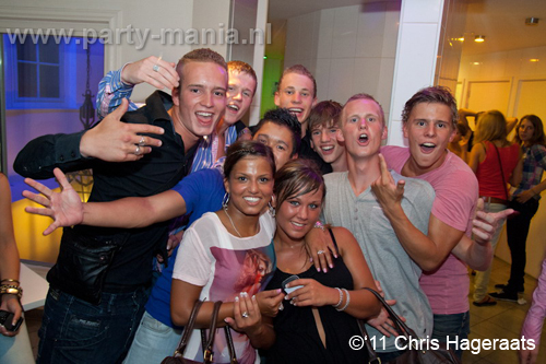 110820_140_dopenez_club_leparis_partymania_denhaag