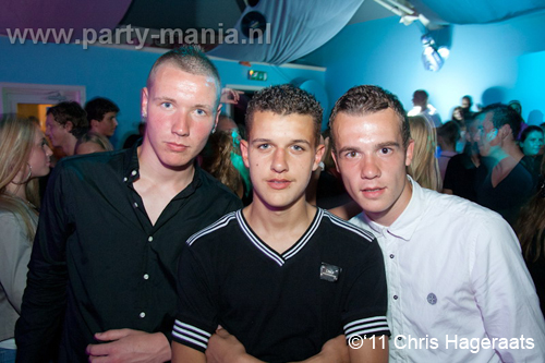 110820_145_dopenez_club_leparis_partymania_denhaag