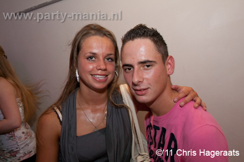 110820_152_dopenez_club_leparis_partymania_denhaag