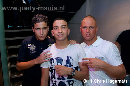 110820_158_dopenez_club_leparis_partymania_denhaag