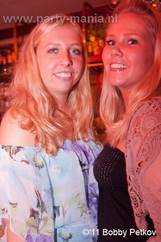 110827_034_club_luden_partymania_denhaag