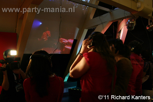 110903_070_museumnacht_partymania_denhaag