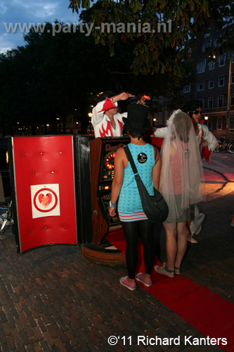 110903_078_museumnacht_partymania_denhaag