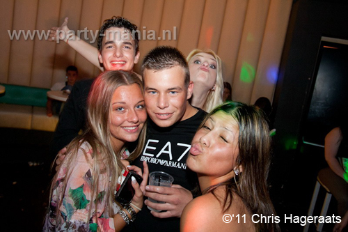 110917_103_keizer_club_leparis_partymania_denhaag