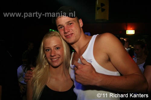 111008_064_beukgevaar_bazart_partymania_denhaag