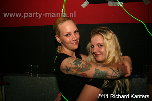 111008_075_beukgevaar_bazart_partymania_denhaag