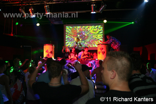 111008_129_beukgevaar_bazart_partymania_denhaag