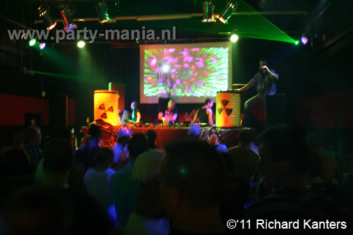 111008_131_beukgevaar_bazart_partymania_denhaag