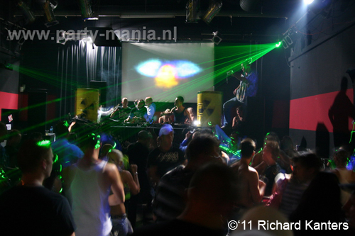 111008_132_beukgevaar_bazart_partymania_denhaag