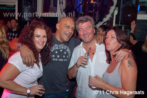 111022_104_paris_and_friends_partymania_denhaag