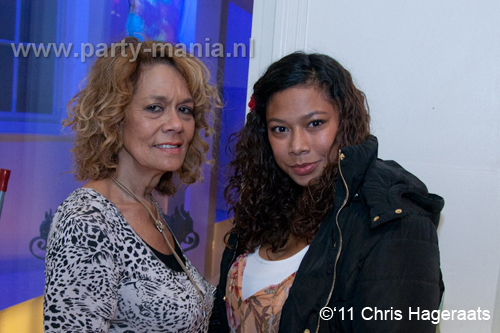 111022_113_paris_and_friends_partymania_denhaag