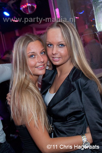 111022_131_paris_and_friends_partymania_denhaag