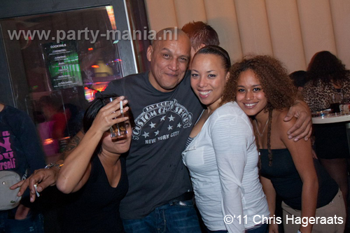 111022_184_paris_and_friends_partymania_denhaag