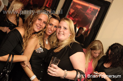 111022_072_venus_luden_partymania_denhaag