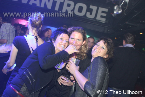 111231_124_look_at_yourself_partymania_denhaag