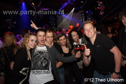 111231_140_look_at_yourself_partymania_denhaag