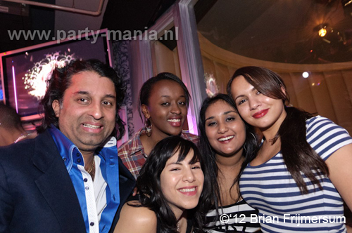 120210_082_club_manjefiek_partymania_denhaag