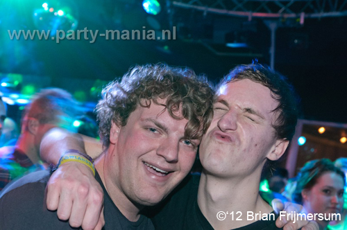 120210_107_club_manjefiek_partymania_denhaag