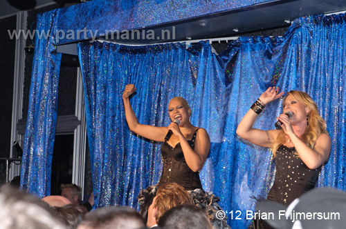 120210_127_club_manjefiek_partymania_denhaag