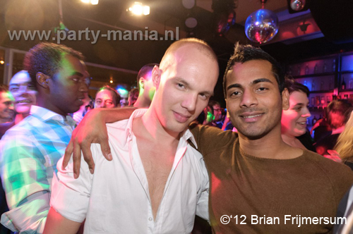 120210_132_club_manjefiek_partymania_denhaag