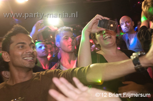 120210_134_club_manjefiek_partymania_denhaag