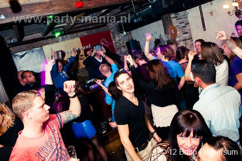 120302_087_rootz_denhaag_partymania