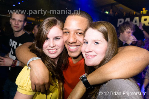 120303_090_bigroomlovers_paard_partymania