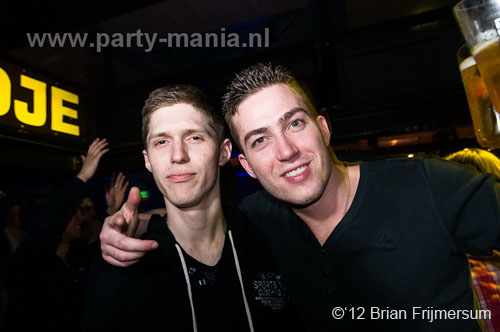 120303_114_bigroomlovers_paard_partymania