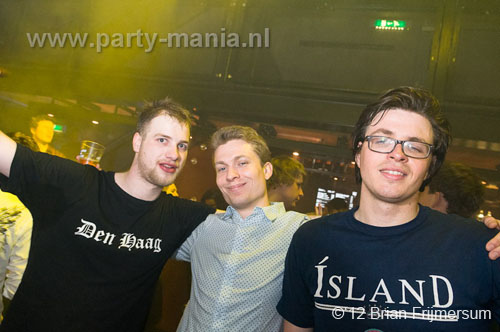 120303_118_bigroomlovers_paard_partymania