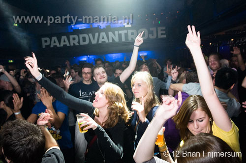 120303_129_bigroomlovers_paard_partymania