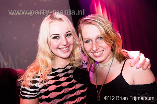 120303_131_bigroomlovers_paard_partymania