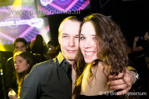 120303_132_bigroomlovers_paard_partymania