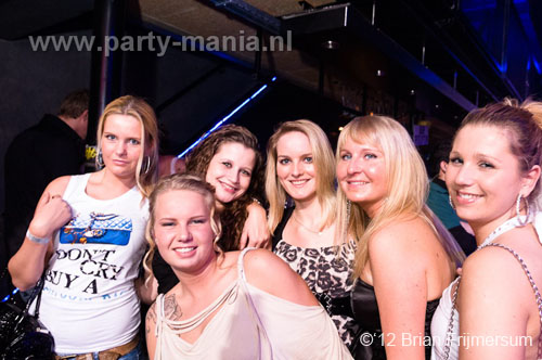 120303_135_bigroomlovers_paard_partymania