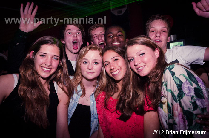 120420_069_happinezz_club_seven_partymania_denhaag