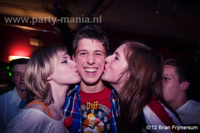 120420_080_happinezz_club_seven_partymania_denhaag