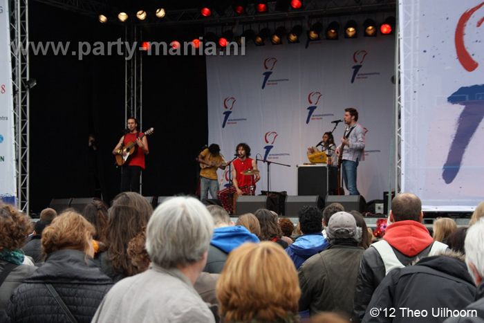 120505_103_bevrijdingsfestival_spuiplein_partymania_denhaag