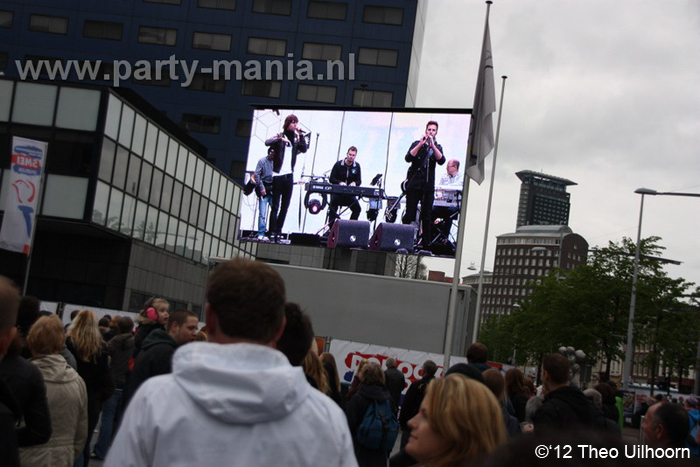 120505_107_bevrijdingsfestival_spuiplein_partymania_denhaag