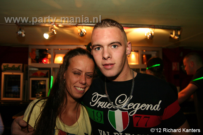 120616_088_beukgevaar_bazart_denhaag_partymania