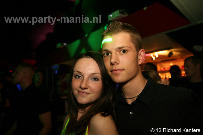 120616_116_beukgevaar_bazart_denhaag_partymania