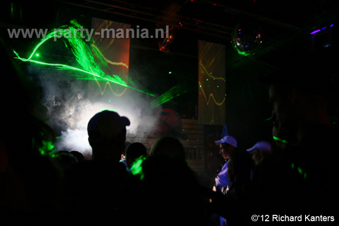 120616_129_beukgevaar_bazart_denhaag_partymania