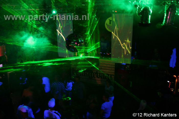 120616_132_beukgevaar_bazart_denhaag_partymania