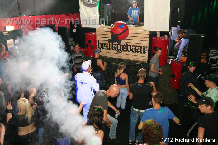 120616_134_beukgevaar_bazart_denhaag_partymania