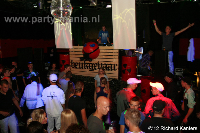 120616_136_beukgevaar_bazart_denhaag_partymania