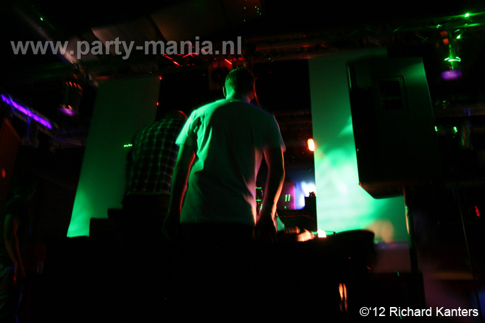 120616_152_beukgevaar_bazart_denhaag_partymania